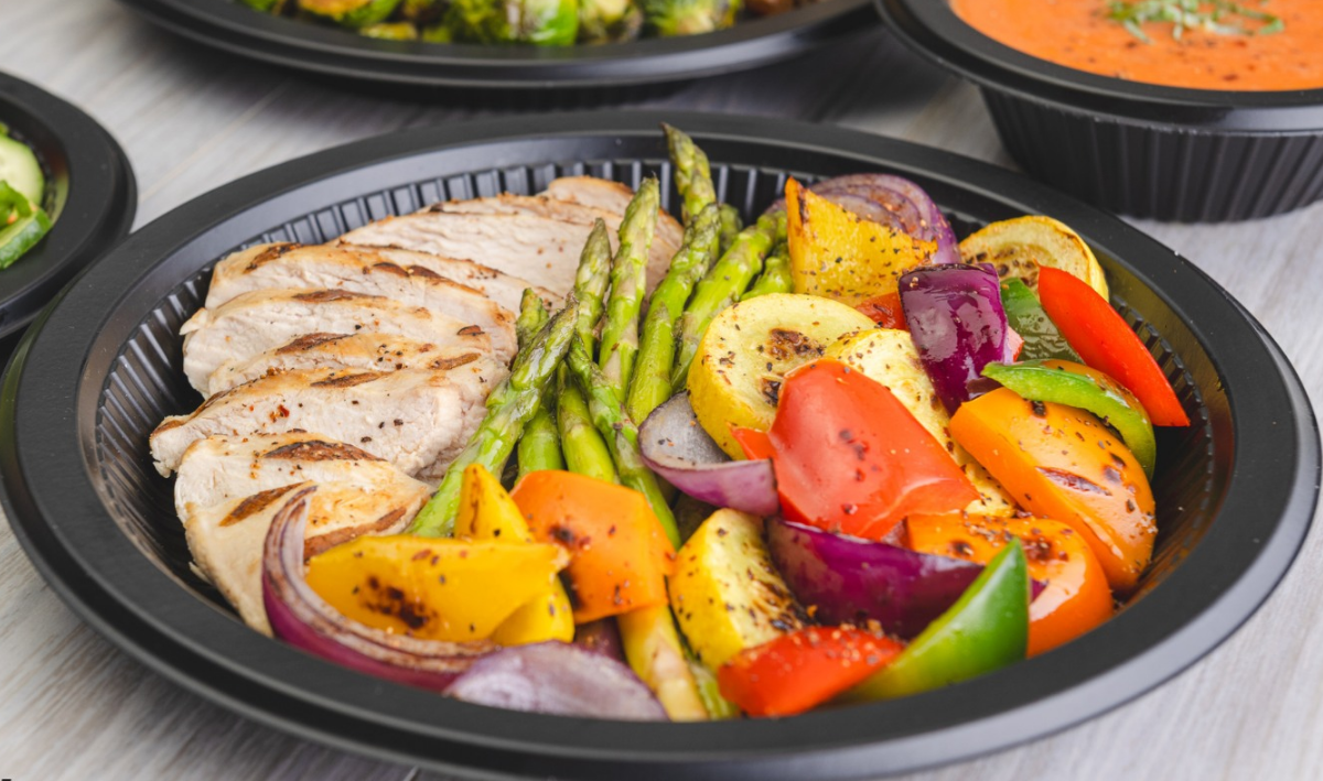 กล่องซูชิทรงกลมที่ย่อยสลายได้จัดการกับความชื้นและการควบแน่นจากซูชิที่ทำสดใหม่ได้อย่างไร